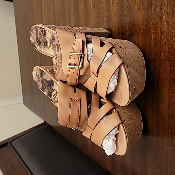 SAM EDELMAN HEELS - Picture 2 of 16